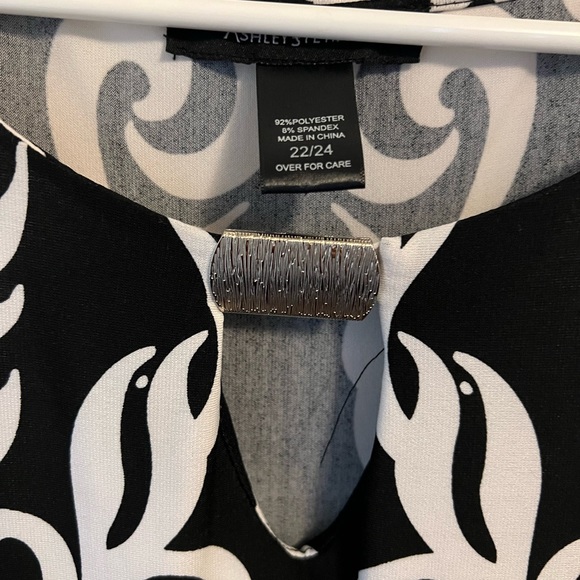 Women’s sheath Dress - Picture 5 of 5